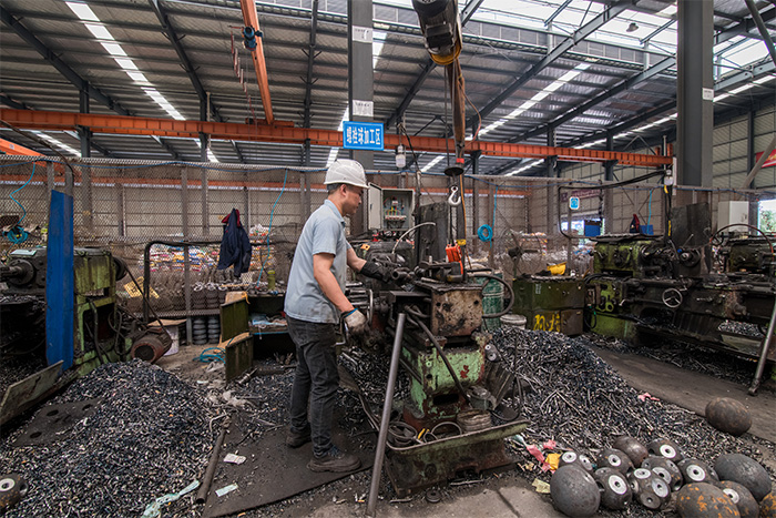 大安网架配件-螺栓球加工车间